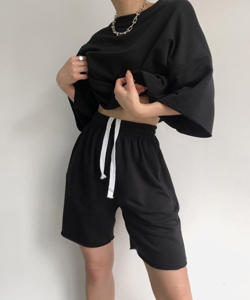 Ressaca(レサーカ)の「オーバーサイズTシャツ&ショートパンツ セットアップ(Tシャツ/カットソー・レディース・ブラック/ホワイト/グレー/チャコール/アイボリー/ベージュ・FREE)」の22枚目の写真