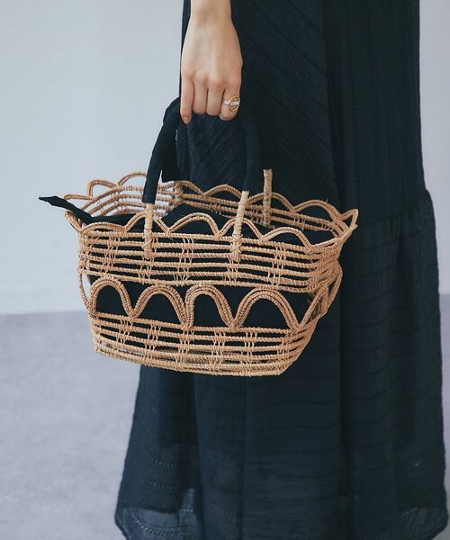 La boutique BonBon（ラブティックボンボン）の「【タランゴ】ハンドメイドライナー付きかごバッグ（トートバッグ・レディース・ブラック・FREE）」の2枚目の写真