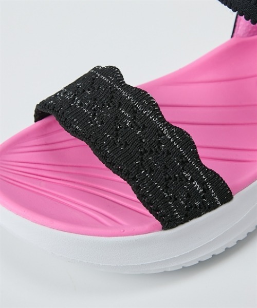 SKECHERS(スケッチャーズ)の「【SKECHERS】サンダル Slip-ins ULTRA FLEX 3.0 スリップインズ(サンダル・キッズ・ピンク・17.0cm/18.0cm/19.0cm/20.0cm/21.0cm/22.0cm/23.0cm)」の5枚目の写真