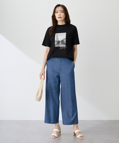 A/C DESIGN BY ALPHA CUBIC(エーシーデザインバイアルファキュービック)の「【ALCOLLAGEプリント】フォトプリントモックネックTシャツ【すごツヤ・UVカット・接触冷感】(Tシャツ/カットソー・レディース・ブラック/オフホワイト/グリーン・M/L/LL/3L)」の12枚目の写真