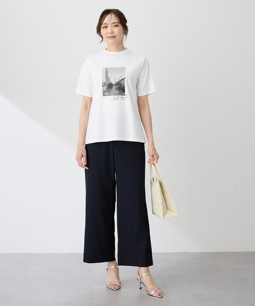 A/C DESIGN BY ALPHA CUBIC(エーシーデザインバイアルファキュービック)の「【ALCOLLAGEプリント】フォトプリントモックネックTシャツ【すごツヤ・UVカット・接触冷感】(Tシャツ/カットソー・レディース・ブラック/オフホワイト/グリーン・M/L/LL/3L)」の17枚目の写真