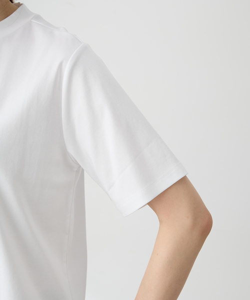 A/C DESIGN BY ALPHA CUBIC(エーシーデザインバイアルファキュービック)の「【ALCOLLAGEプリント】フォトプリントモックネックTシャツ【すごツヤ・UVカット・接触冷感】(Tシャツ/カットソー・レディース・ブラック/オフホワイト/グリーン・M/L/LL/3L)」の20枚目の写真