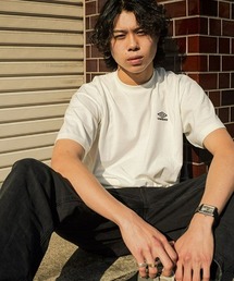 UMBRO（アンブロ）の「umbro/アンブロ 【EC別注】オーバーサイズワンポイントロゴTシャツ（Tシャツ/カットソー）」