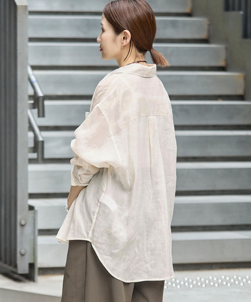 IENA(イエナ)の「《セットアップ対応/追加》ラミーレギュラーカラーシャツ(シャツ/ブラウス・レディース・ブラック系その他/ホワイト/ピンク/サックスブルー・FREE)」の17枚目の写真