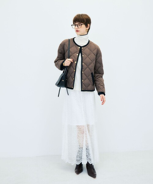 NOLLEY’S(ノーリーズ)の「【TAION×LIMONTA】別注ベロアパイピングショートダウン(ダウンジャケット/コート・レディース・ネイビー/カーキ/ブラック・FREE)」の7枚目の写真