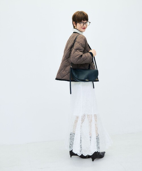 NOLLEY’S(ノーリーズ)の「【TAION×LIMONTA】別注ベロアパイピングショートダウン(ダウンジャケット/コート・レディース・ネイビー/カーキ/ブラック・FREE)」の9枚目の写真