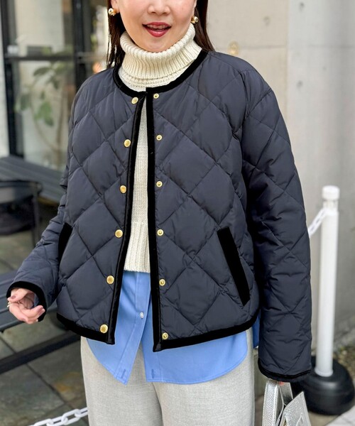 NOLLEY’S(ノーリーズ)の「【TAION×LIMONTA】別注ベロアパイピングショートダウン(ダウンジャケット/コート・レディース・ネイビー/カーキ/ブラック・FREE)」の12枚目の写真