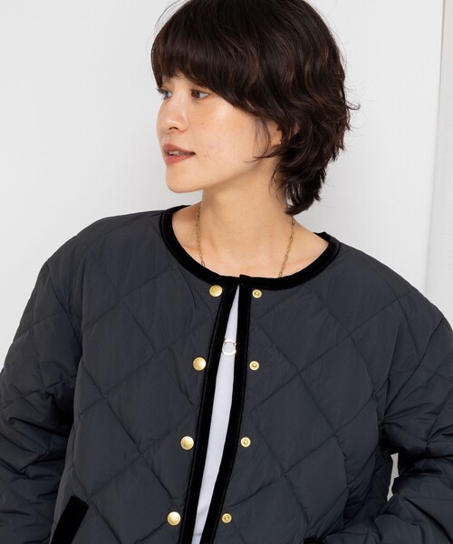 NOLLEY’S(ノーリーズ)の「【TAION×LIMONTA】別注ベロアパイピングショートダウン(ダウンジャケット/コート・レディース・ネイビー/カーキ/ブラック・FREE)」の20枚目の写真