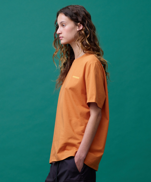 MENASOO（ミナス）の「Sorona No Rush T Shirt (Basic Fit)_Orange（Tシャツ/カットソー・レディース・オレンジ・S/L/2XL）」の10枚目の写真