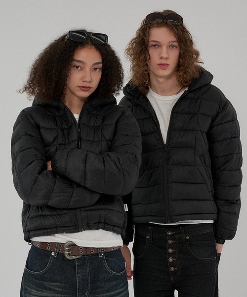 WISH FOR EVER(ウィッシュフォーエバー)の「MICROFIBER DRAW CODE PADDING HOODIE JACKET/マイクロファイバードローコードパディングフーディージャケット(ダウンジャケット/コート・メンズ・ネイビー/オリーブ/パープル/ブラック/グレー/ブルー・MEDIUM/LARGE/SMALL)」の16枚目の写真