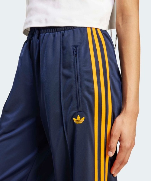 adidas(アディダス)の「アディカラー クラシック ファイヤーバード ルーズトラックパンツ / アディダスオリジナルス adidas Originals(スウェットパンツ・レディース・ブルー・XX-LARGE/LARGE/MEDIUM/SMALL/X-LARGE/X-SMALL)」の4枚目の写真