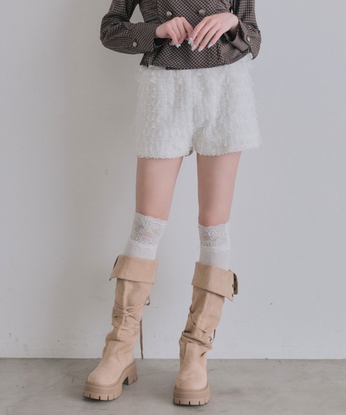 OLIVE des OLIVE(オリーブデオリーブ)の「レースフリルショートパンツ(その他パンツ・レディース・オフホワイト/ブラック・FREE)」の3枚目の写真