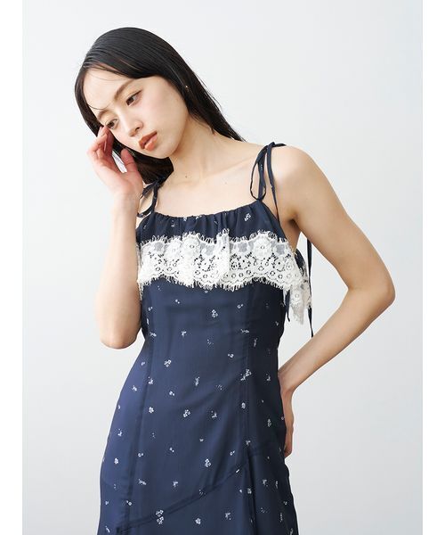 SNIDEL(スナイデル)の「レースフリルチェックキャミワンピース(ワンピース・レディース・ネイビー/グレー/ベージュ・0/1)」の11枚目の写真