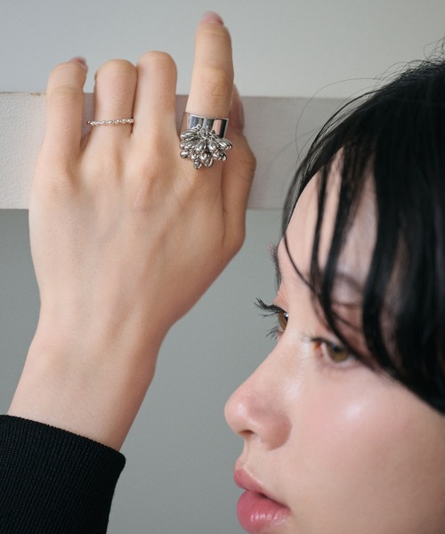LAULEN(ローレン)の「metal motif design ring /メタルモチーフデザインリング(リング・レディース・シルバー・FREE)」の3枚目の写真