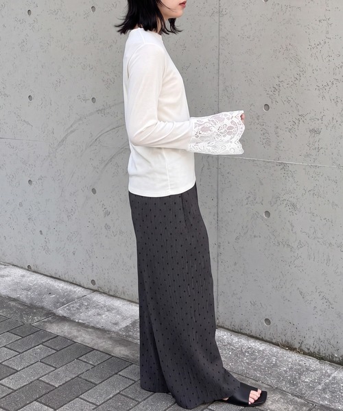 SELECT LEVERY(セレクトリベリー)の「異素材袖レースリブプルオーバー(Tシャツ/カットソー・レディース・ブラック/オフホワイト/グレー・FREE)」の16枚目の写真