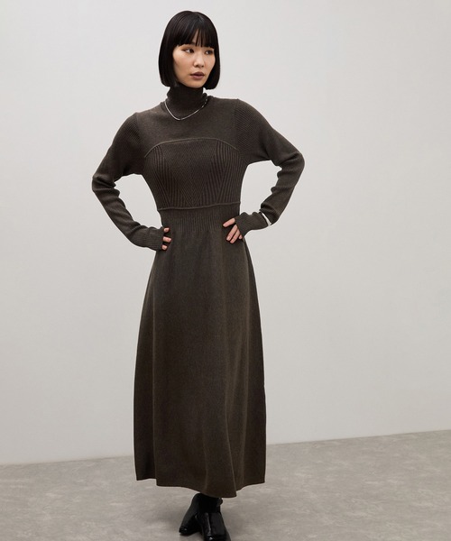 ADAM ET ROPE'（アダムエロペ）の「【WEB限定】・【定番】MIXパターンニットワンピース（ワンピース・レディース・ダークブラウン/ブラック/チャコールグレー/ブルー/キャメル・FREE）」の3枚目の写真