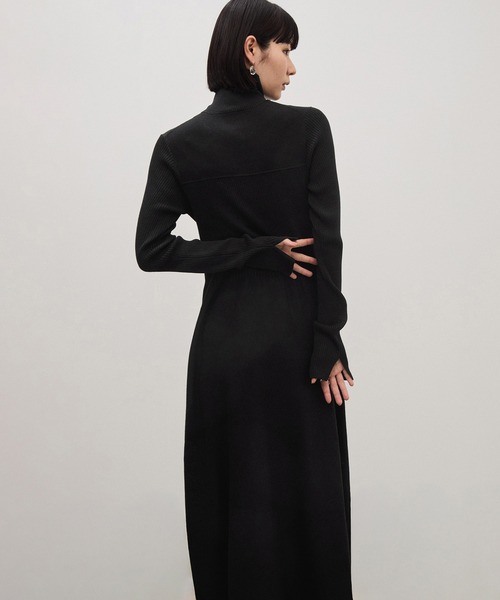 ADAM ET ROPE'（アダムエロペ）の「【WEB限定】・【定番】MIXパターンニットワンピース（ワンピース・レディース・ダークブラウン/ブラック/チャコールグレー/ブルー/キャメル・FREE）」の2枚目の写真