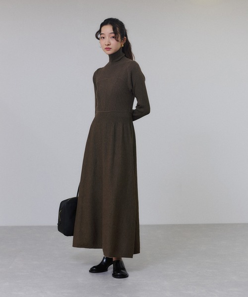 ADAM ET ROPE'（アダムエロペ）の「【WEB限定】・【定番】MIXパターンニットワンピース（ワンピース・レディース・ダークブラウン/ブラック/チャコールグレー/ブルー/キャメル・FREE）」の9枚目の写真
