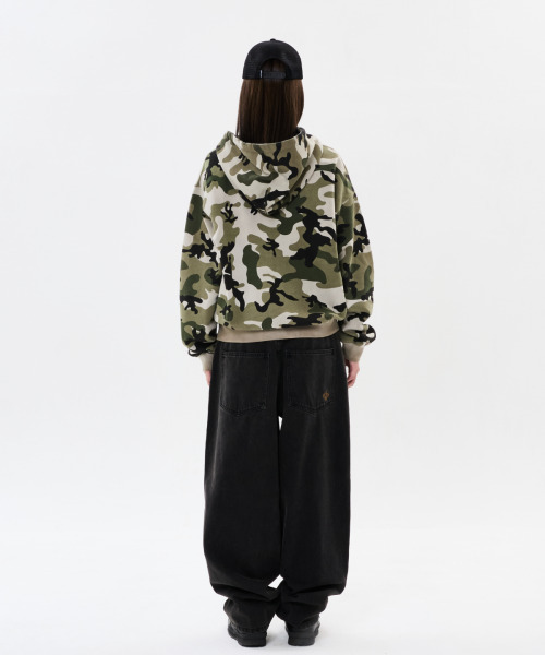 WKNDRS（ウィーキャンドース）の「[WKNDRS X FIT THE SIZE] イーグルデニムパンツ (ブラック)（デニムパンツ・レディース・その他・LARGE/SMALL/MEDIUM/X-LARGE）」の9枚目の写真