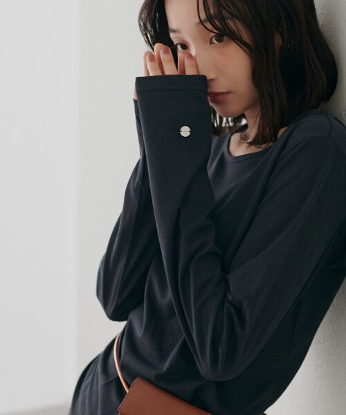 DISCOAT(ディスコート)の「プレート付きロングスリーブ(Tシャツ/カットソー・レディース・レッド/アイボリー/ブラウン/ブラック・FREE)」の22枚目の写真