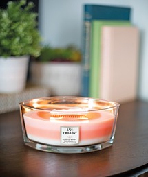WOODWICK（ウッドウィック）の「WoodWick（ウッドウィック）トリロジーハースウィック（キャンドル）」