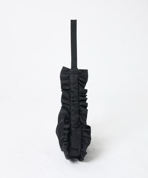 Rouge vif la cle(ルージュヴィフラクレ)の「【OUTDOOR PRODUCTS / アウトドアプロダクツ】ナイロンフリルショルダー/OUTDOOR Nylon Frill Shoulder/バッグ/フリル(トートバッグ・レディース・ブラック/ホワイト・フリー)」の10枚目の写真