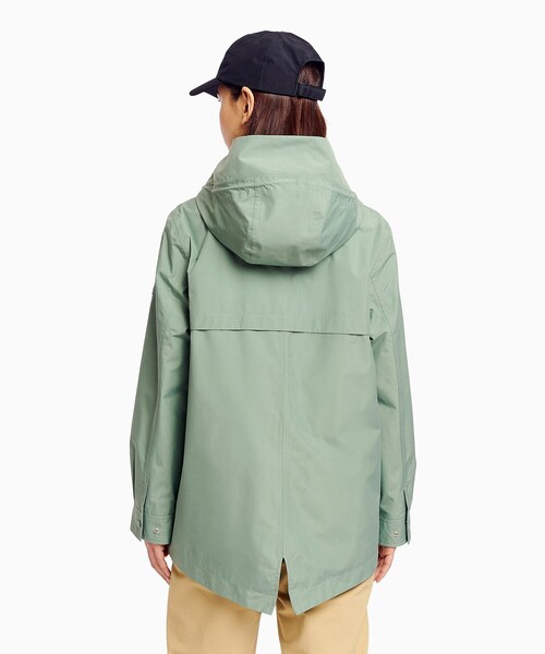 AIGLE(エーグル)の「GORE-TEX ゴアテックス 防水 防風 透湿 2レイヤー フィッシュテールフーデッドジャケット(マウンテンパーカー・レディース・ベージュ/セージグリーン/ブラック・36/40/38/42)」の15枚目の写真
