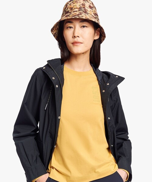 AIGLE(エーグル)の「GORE-TEX ゴアテックス 防水 防風 透湿 2レイヤー フィッシュテールフーデッドジャケット(マウンテンパーカー・レディース・ベージュ/セージグリーン/ブラック・36/40/38/42)」の17枚目の写真