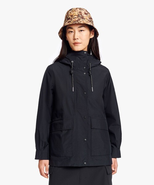 AIGLE(エーグル)の「GORE-TEX ゴアテックス 防水 防風 透湿 2レイヤー フィッシュテールフーデッドジャケット(マウンテンパーカー・レディース・ベージュ/セージグリーン/ブラック・36/40/38/42)」の20枚目の写真