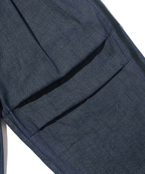 OTHERFITS(アザーフィッツ)の「サイドジッパー付きバルーンデニムパンツ(濃いインディゴ)(デニムパンツ・メンズ・その他・FREE)」の6枚目の写真