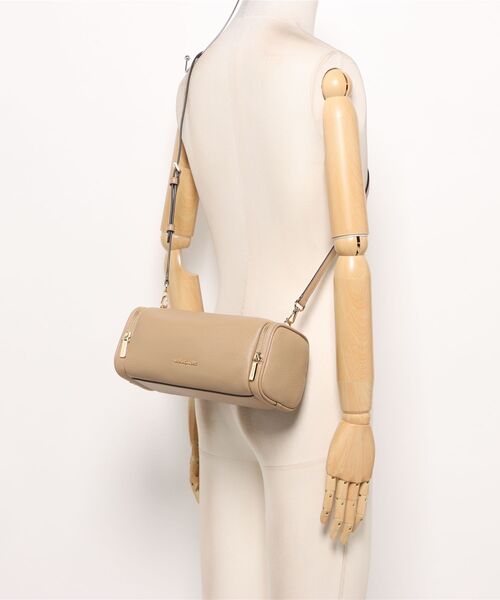 MICHAEL KORS（マイケルコース）の「JET SET TRAVEL SM EW XBODY（ショルダーバッグ・レディース・キャメル・FREE）」の6枚目の写真