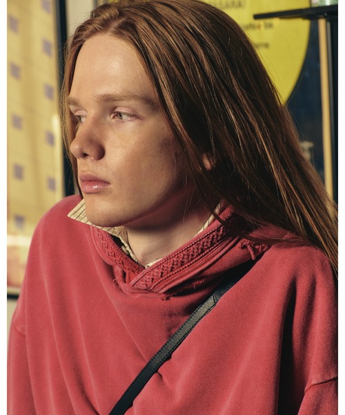 ADAM PATEK(アダムパテック)の「【ADAMPATEK/アダムパテック】 dyed still embellished pullover pk 製品染めフェードパーカー(パーカー・レディース・レッド/ブラック・1)」の4枚目の写真