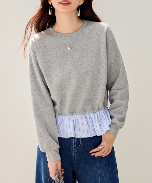 AMAJI（アマジ）の「レイヤード風 フリル切替 スウェット（スウェット・レディース・グレー・SMALL/MEDIUM/LARGE/X-LARGE）」の2枚目の写真