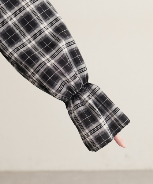 natural couture(ナチュラルクチュール)の「2WAYリボン衿ブラウス(シャツ/ブラウス・レディース・ブラック/オフホワイト/ブラウン系その他/ブラック系その他・FREE)」の13枚目の写真