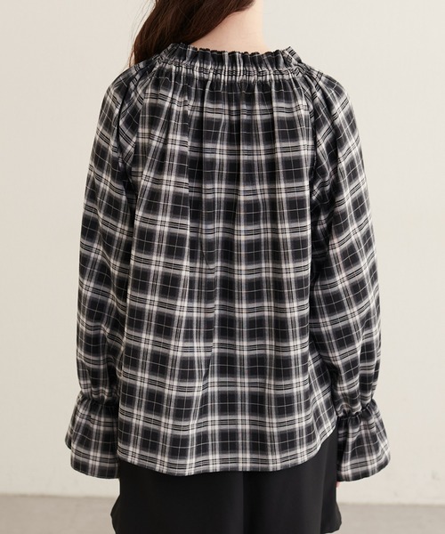 natural couture(ナチュラルクチュール)の「2WAYリボン衿ブラウス(シャツ/ブラウス・レディース・ブラック/オフホワイト/ブラウン系その他/ブラック系その他・FREE)」の16枚目の写真