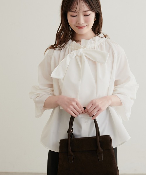 natural couture(ナチュラルクチュール)の「2WAYリボン衿ブラウス(シャツ/ブラウス・レディース・ブラック/オフホワイト/ブラウン系その他/ブラック系その他・FREE)」の7枚目の写真