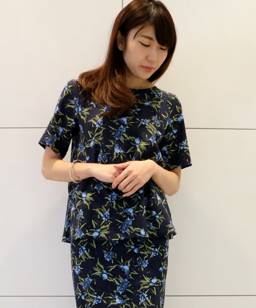 N.（N. Natural Beauty Basic）（エヌエヌナチュラルビューティーベーシック）の「トロピカルフラワープリントブラウス（シャツ/ブラウス・レディース・ネイビー/ホワイト・MEDIUM）」の15枚目の写真