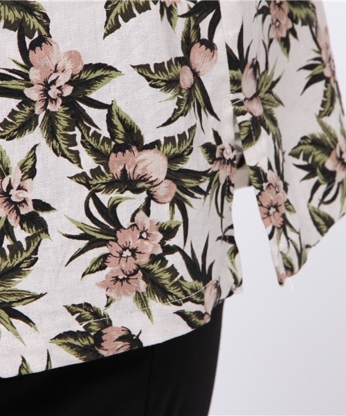 N.（N. Natural Beauty Basic）（エヌエヌナチュラルビューティーベーシック）の「トロピカルフラワープリントブラウス（シャツ/ブラウス・レディース・ネイビー/ホワイト・MEDIUM）」の4枚目の写真