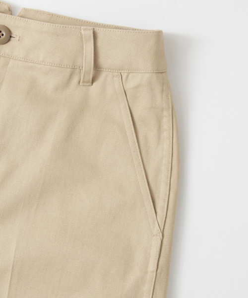 URBAN RESEARCH（アーバンリサーチ）の「UR コットンツイルワイドパンツ（チノパンツ・レディース・ネイビー/ベージュ・38/36）」の4枚目の写真