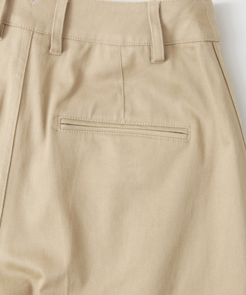 URBAN RESEARCH（アーバンリサーチ）の「UR コットンツイルワイドパンツ（チノパンツ・レディース・ネイビー/ベージュ・38/36）」の7枚目の写真