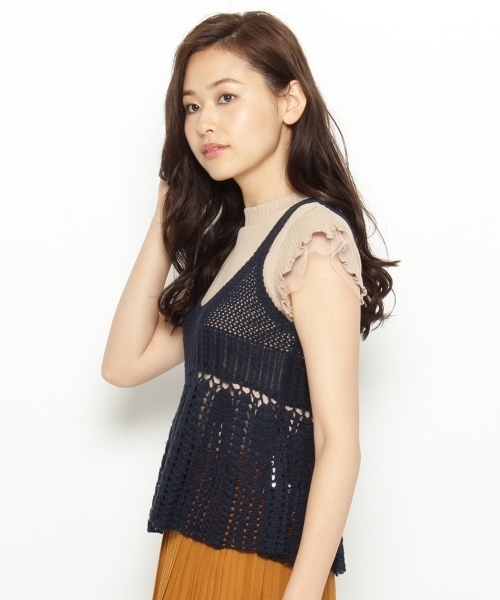 AG by aquagirl（エージーバイアクアガール）の「クロッシェニットキャミソール（キャミソール・レディース・ベージュ/オフホワイト/ブルー・38）」の5枚目の写真