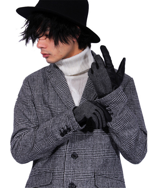 8(eight)(エイト)の「スマホ対応 ヘリンボーン PUレザー 手袋(手袋・メンズ・グレー/ベージュ/ネイビー/ブラウン・FREE)」の2枚目の写真