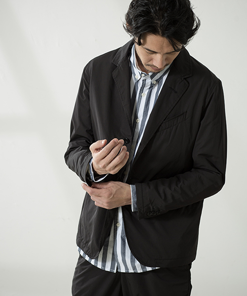 Denime(ドゥニーム)の「コンビニエンステーラードジャケット(テーラードジャケット・メンズ・ブラック/ベージュ・MEDIUM/LARGE)」の4枚目の写真