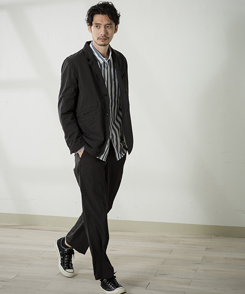 Denime(ドゥニーム)の「コンビニエンステーラードジャケット(テーラードジャケット・メンズ・ブラック/ベージュ・MEDIUM/LARGE)」の7枚目の写真