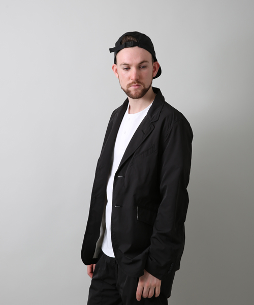 Denime(ドゥニーム)の「コンビニエンステーラードジャケット(テーラードジャケット・メンズ・ブラック/ベージュ・MEDIUM/LARGE)」の16枚目の写真