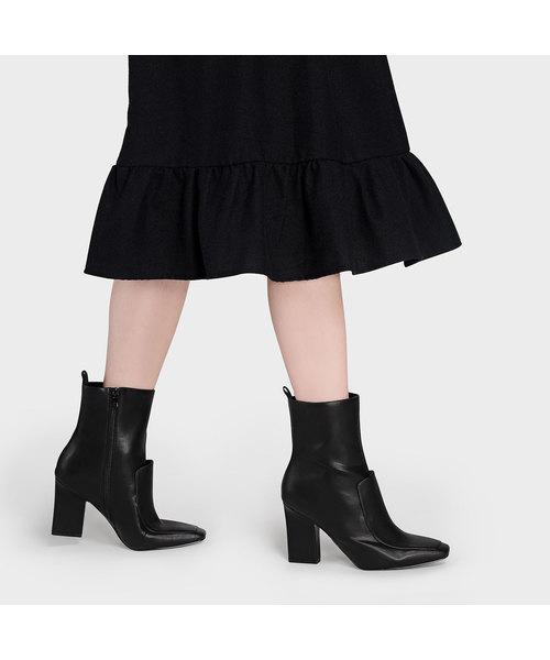 CHARLES & KEITH(チャールズ & キース)の「チャンキーヒールブーツ / CHUNKY HEEL BOOTS(ブーツ・レディース・グリーン/ブラック・23.5cm/23cm/24.5cm)」の9枚目の写真