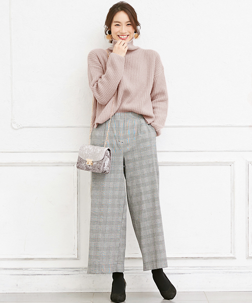 Pierrot（ピエロ）の「ストレッチタートルニット（ニット/セーター・レディース・ブラック/ネイビー/スモークピンク・L/M）」の21枚目の写真