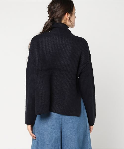 Pierrot（ピエロ）の「ストレッチタートルニット（ニット/セーター・レディース・ブラック/ネイビー/スモークピンク・L/M）」の7枚目の写真