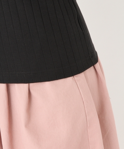 niko and...(ニコアンド)の「ワイドリブフリル7分プルオーバー(Tシャツ/カットソー・レディース・グリーン/ホワイト/ブラック/レッド・MEDIUM/LARGE)」の14枚目の写真