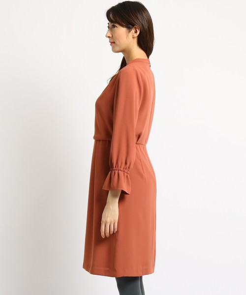 Sunauna（スーナウーナ）の「【洗える】袖ふわキーネックワンピース（ワンピース・レディース・ネイビー/レンガ・34/36/38/40）」の9枚目の写真